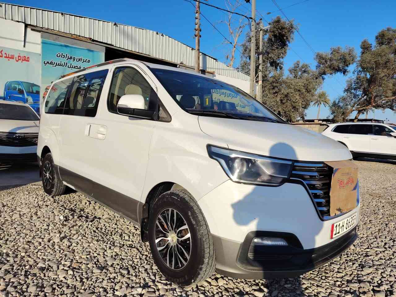 للبيع ستاركس 19 مفتوح
كفاله
ماشيه 55 حقيقي
سياره جديده ما طابه كراج
رقم بغداد انكليزي تحويل مباشر
موجوده داخل معرض سيد كريم الشريفي
أو حياكم الله
سعره 260 بيه مجال 
***********
***********#
