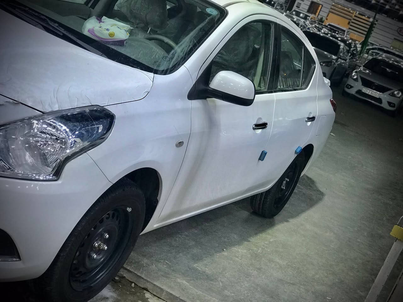 للبيع صني هندي  موديل 2025 أربيل الجديد بأسم شركه وكاله تحويل سياره  كفاله على وضع الشركه  بيه طخه  بصيطه بقبق الجنطه  موضح بل صوره ماشيه 16الف جديده تراي زيرو فول مواصفات داخل بيجي 
سعر 130بيه مجال مكان النجف  وتساب فقط 
***********
