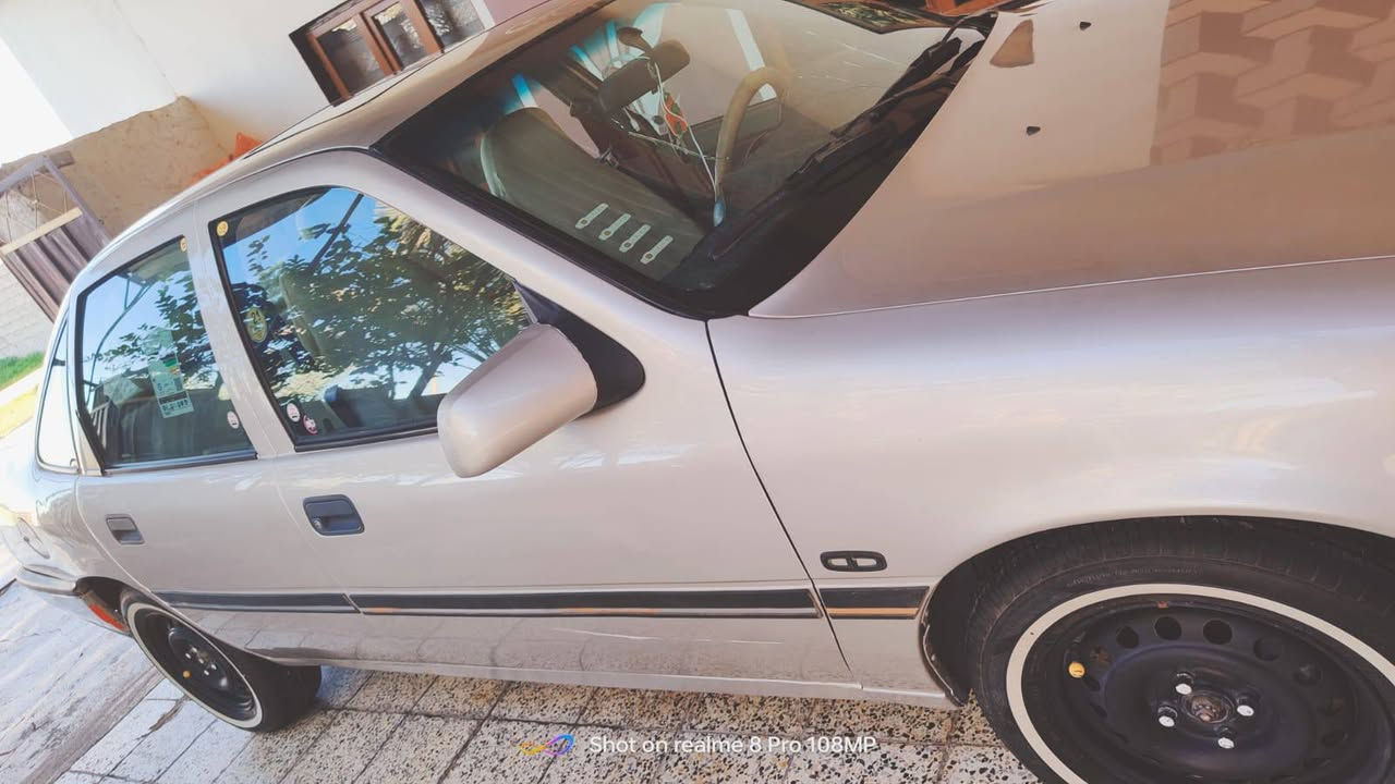 ابوبل فكترا حجم 16 موديل 92
سنويه ساقطه 2020
صبغ جماليه 
السعره 40 بيه مجال

للاتصال ؟. ***********
