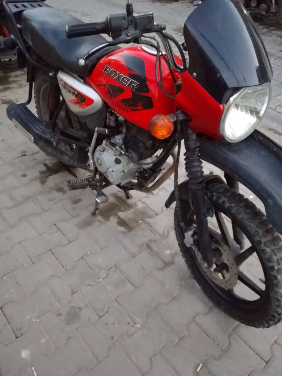 سلام عليكم
دراجة بوكسر للبيع مرقم 
موديل 2020
دراجه كامله مكمله تحويل ثاني يوم 
مكفوله كفالة عامه 
مكاني بغداد حي العامل 
السعر1950وبيها مجال 
الرقم ***********
الموشراي اعبرالمنشور لتعبني
