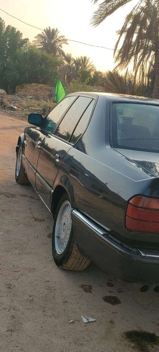 موديل 93 مكفولة من الكص والنقل جثة والضربه والگلبه تبريد وي السويج كهربائيات كلها شغاله كير تمساح مكينه 8سلندر حجم 40مكاني ناصرية سيددخيل 
***********واتساب حاليا لان بالدوام مشروع وطني باسمي مداور ثاني يوم نفاذيه لغاية 2030 الشطره, ذي قار
