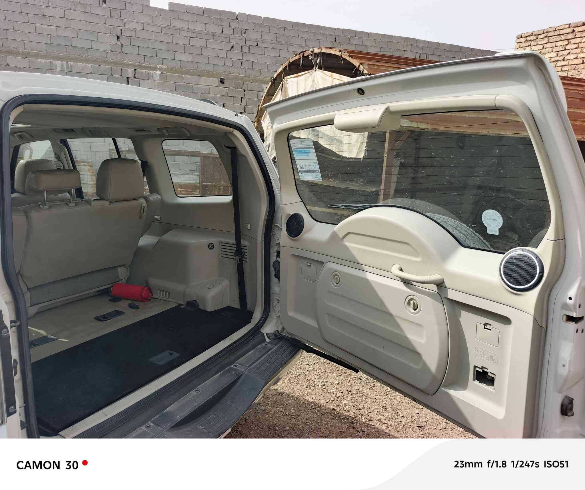 باجيرو حبتور  2014
كفاله عامه كير محرك اكسل 

ماشيه 190 الف 

مكان السياره بغداد.

 غير متواجد على الفيسبوك.

السعر 175 وبيها مجال؟

 للاستفسار الاتصال على الرقم التالي: ***********
