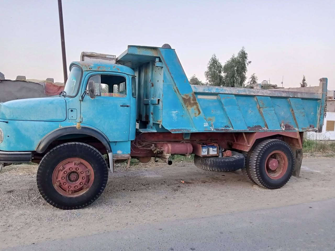 السلام عليكم قجمه للبيع موديل57 اسمي تحويل ثاني يوم رقم ألماني بغداد بدي بلادي محرك ٥٥ كير ٢٥ اكسن ١٨  السعر 28 وبيه مجال بسيط فرندكسن  ٨٠
الاستفسار الرقام
***********
***********
واتساب
