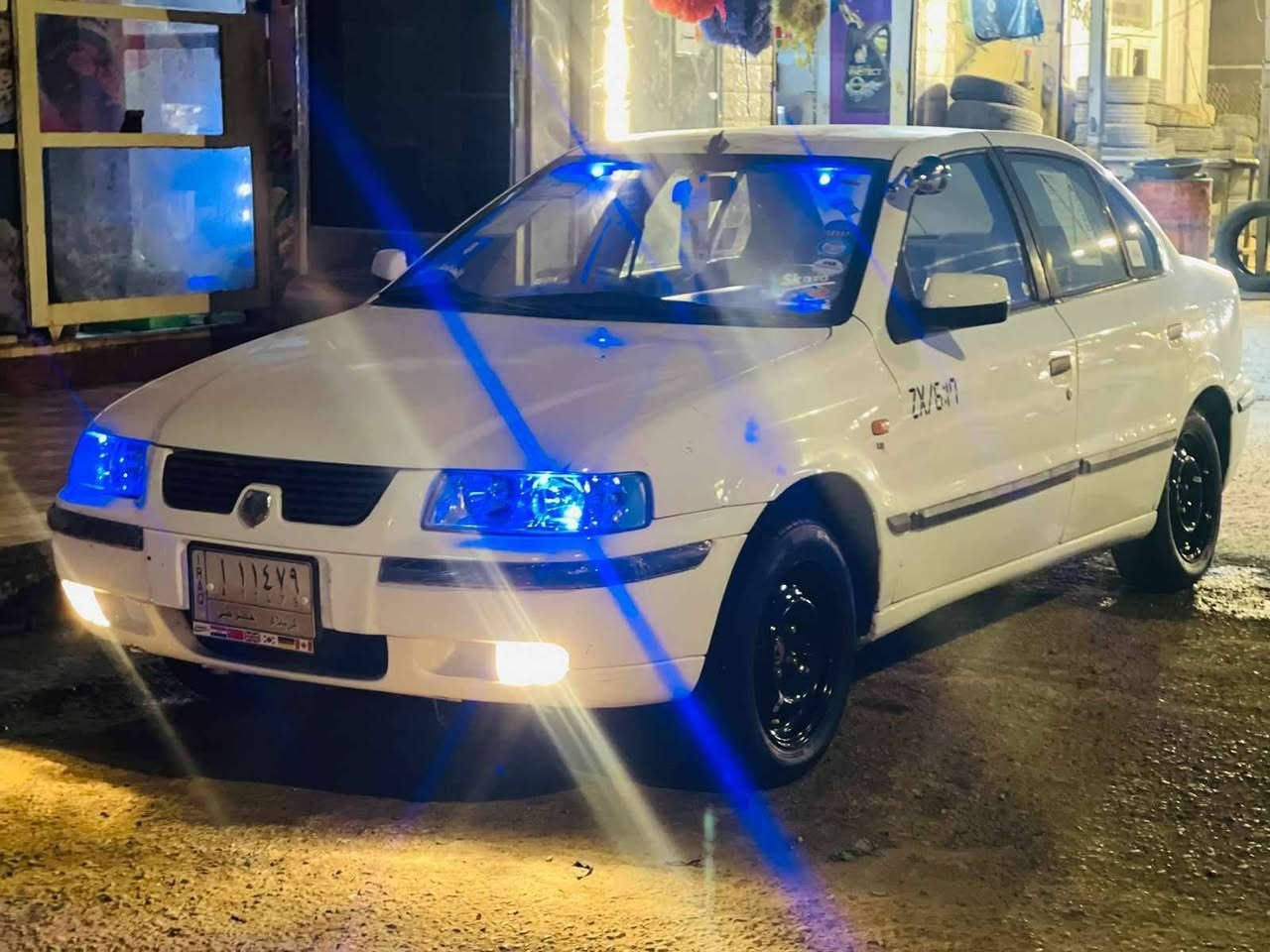 سلام عليكم سمند ٢٠١١ مكفوله من معجون ولصبغ تبديل فقط بنيد طاير   بسمي السنويه 2029 مكاني ديوانيه مكينه جديده قبل سبوع شاده طابوكه تبريد ثلج حداديه و مشط مكفولات تخم تاير باتري جديد سنتر لوك كهربايات كله شغله السياره ماذب عليه الف شرط جاهزه مال جناي  لسعر ٤٠ وبيه مجال *********** وتساب
