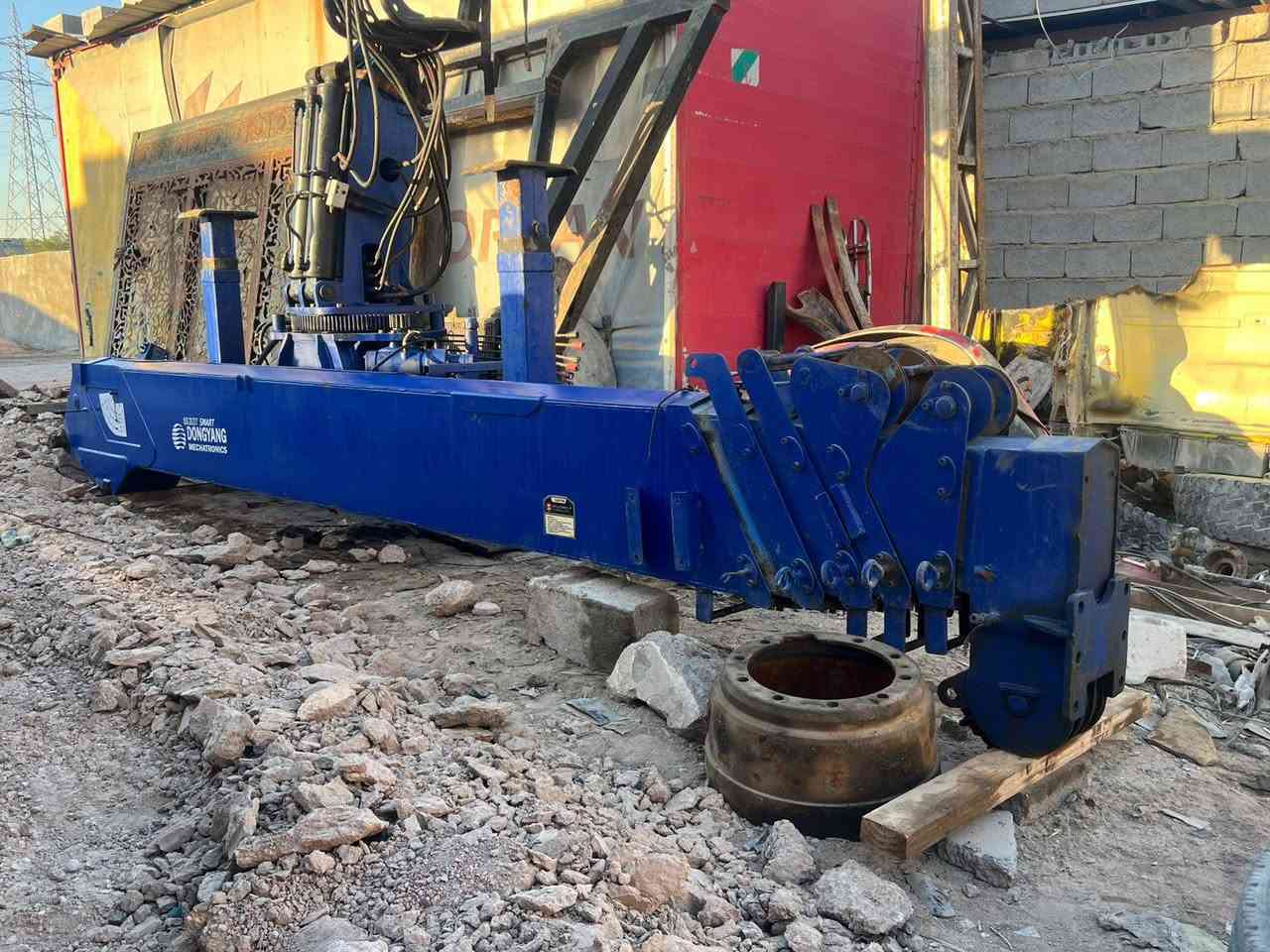 السلام عليكم  كرين كوري 7طن خمسه سلايتات 4رجلين شرط فحص مكان البصره سعر 135وبي مجال ***********
