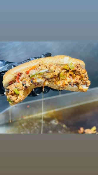 مطعم حمّودي 🍔🔥
متوفر لدينا جميع الوجبات السريعة:
💣🍔 لغم بركر — 🍔 بركر
🌯 زنكر — 🍗 ستربس — 🍚 ريزو
🥙 صاج إيطالي — 🌮 فاهيتا — 🍕 بيتزا والمزيد!
🚗💨 توصيل سريع لكل الراشدية والمناطق القريبة.
📞 للطلب والاستفسار: ***********
طعم يخليك ترجع مرّة ومرتين متوفر توصيل لغايه1بليل
