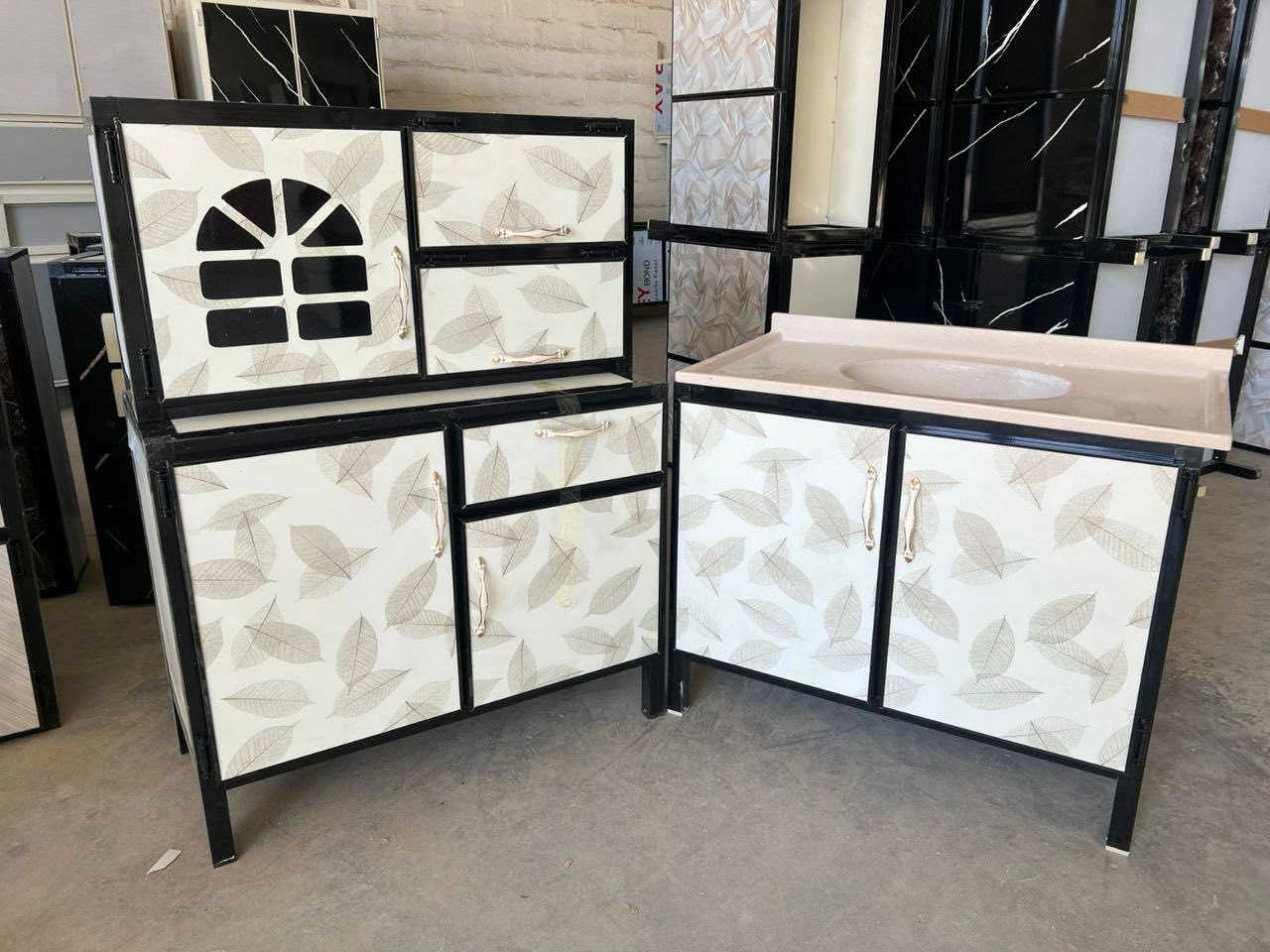 كاونتر متر وملحق مع سنك متر 
السعر 165 الف فقط


**إذا كنت صاحب هذا الإعلان وتريد حذفه لأي سبب، رجاءا أرسل رسالة إلى الدعم الفني**