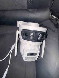 للبيع كامره تحتوي ع ٣ عدسات كامرتين ثابتات وكامره متحركه مع الجسم او ت...