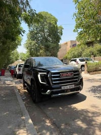 للبيع  خليجي ضمان شركه   جمسي 2025 يوكن الفينش فول 1/1 بانوراما   ماشي...
