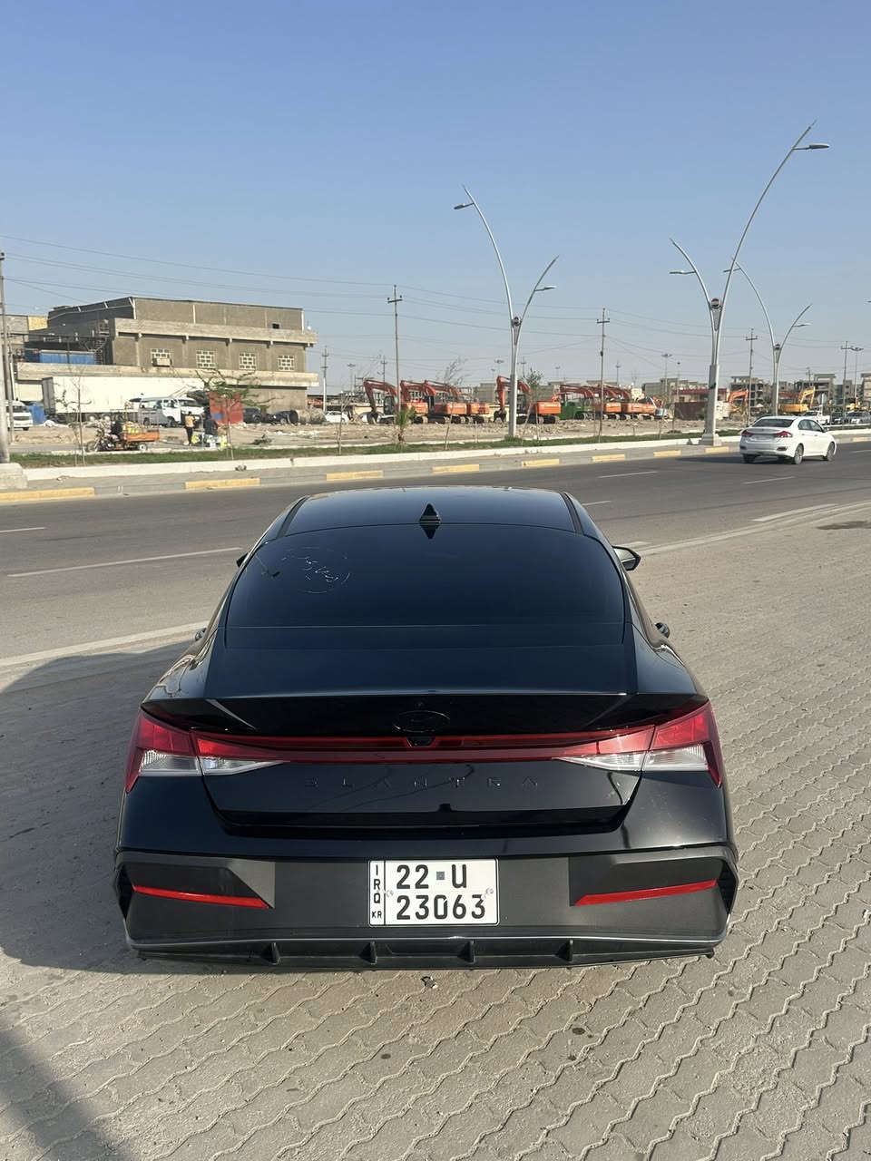 هيونداي النترا 
وارد امريكي مديل 2024 رقم اربيل وكالة أو تحويل .
سياره فول مواصفات عدا الفتحه شاشة دجتل تشغيل عن بعد انضمة قيادة  وبيها خير من الله مواصفات .
جاهزة السياره وكل نقص ما بيها 
السياره حادثها بنيد وجاملغ امامي ضرر خفيف بدون شواصي اللغود كلها مكفوله “”السياره جديده تبريد حداده مكينه كير تايرات كله بالشرط .
سعر السياره 162وبيها مجال 
عنوان السياره البصرة الجنينة
***********
