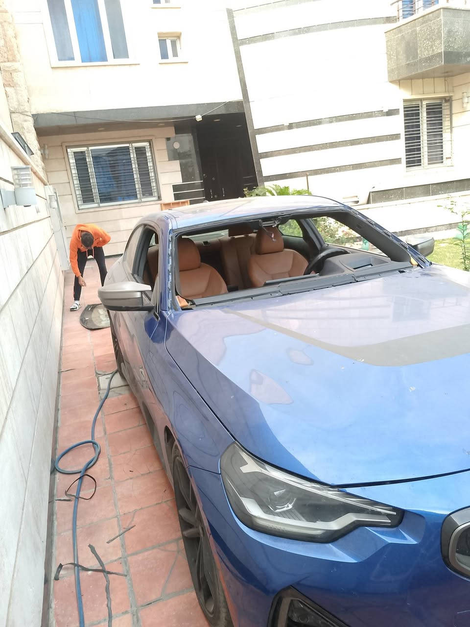 -يتوفر زجاج السيارت الحديث والقديم
-بأسعار جيده تبديل الزجاج الامامي الكافه انواع السيارات 
-تبديل الزجاج المضلل البيبان والخلفيه 
-ازاله التضليل من الزجاج الامامي والابوب
-تنضيف مكان الزجاج بعد ازالته  
-ويتوفر زجاج اصلي الكافه انوع السيارات 
-ويتوفر زجاج درجة اولى مع ضمان جوده العمل والزجاجه -فتره الضمان 3️⃣سنوات 
مع احسن انوع السلكون 
-يتوفر جميع انواع السلايتات لجميع انواع السيارات
-ويتوفر زجاج درجه ثانيه ضمان فقط جوده العمل وليس -الزجاجه 
-وكل هاذه عدنه شد موقعي داخل بغداد فقط ضايج من -الزدحام ماعندك مجال تجي احنى نجيك بكل مكان ابغداد 
-وتشوف الشغل اذا ميعجبك ربع متنطي والجامه هديه من -عدنه الك 
-موقعنا شارع شيخ عمر قرب مقبره الغزالي 
-للاستفسار اكثر اتصل بنا او مراسله ع واتس اب***********ابوفهد
