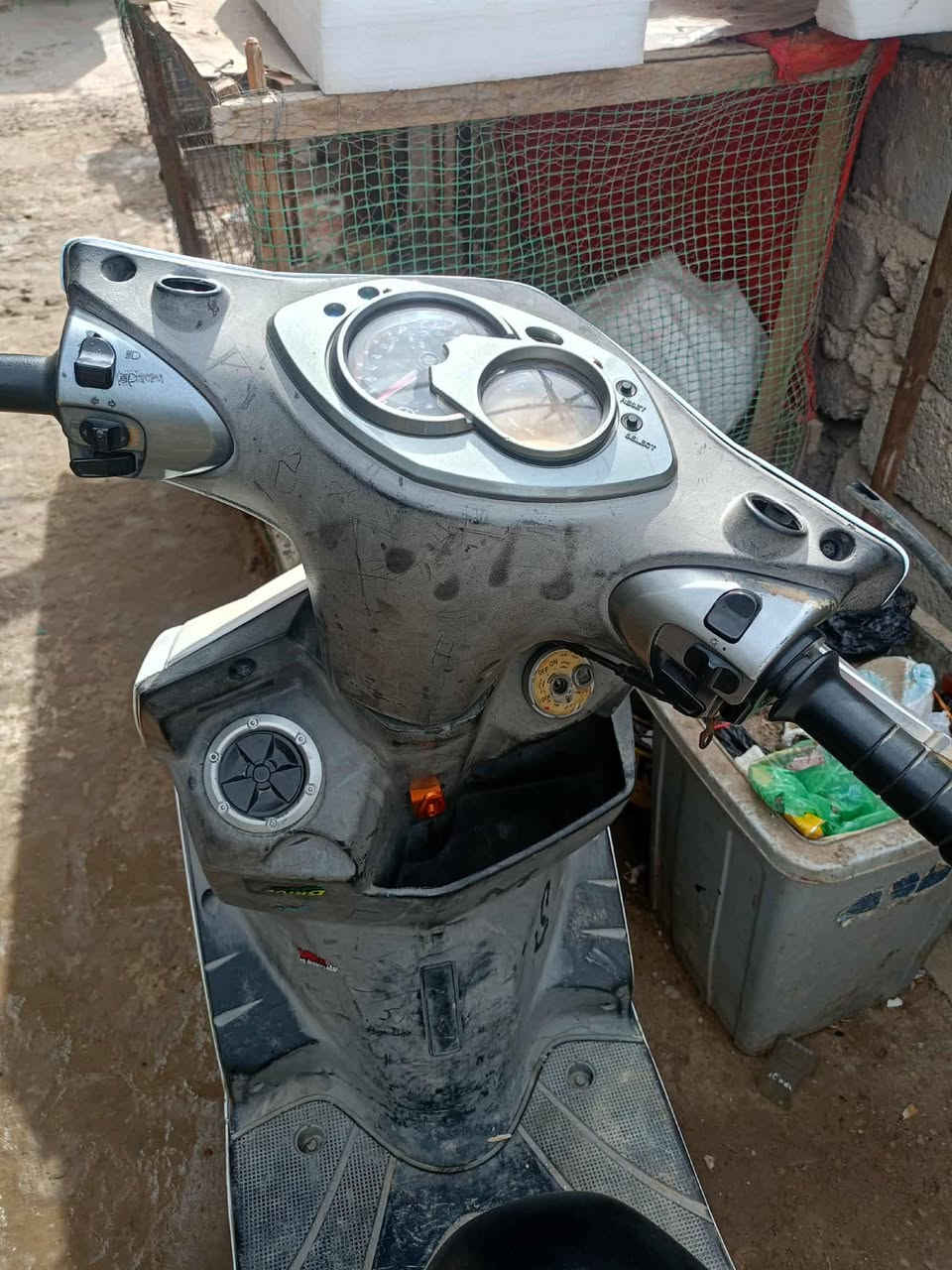 السلام عليكم
سكنس كابريتر للبيع او الامراوس ب بوليس 
 دراجه فول شلعه معدل 
مكاني سكندريه
سعر خاص
***********
