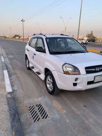 توسان ٢٠٠٩ • مكينة ٢٠٠٠ • كفاله عامه