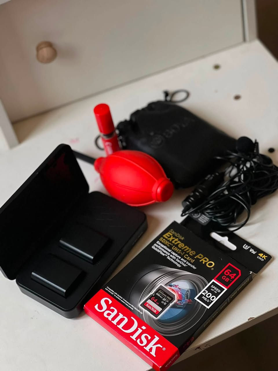 كامرة سوني A6400 شتر 13k  نظافة البدي 98% نظيفة جداً
عدسة سوني 28-70FE نظيفة جداً 
رونين dji rcs2  + ملحقاته كاملة 
يجي ويا المعدات 
1.رام ساندسك 64 للتصوير ال4k استخدام قليل جداً 
2.نك مايك BOYA شركة معروفة (المايك واي مو وايرليس)
3.عدة تنظيف من شركة canon 
4. جنط كامرة + الرونين 
5 . كارتريدر سريع جداً 5in 1 ضمان خمس سنوات 
معدات نظيفة جداً استخدام لغرض صناع المحتوى 
ملاحظة : للبيع المعدات كاملة رجاءً ماابيع قطع مفرد وشكراً 
السعر المعدات كاملة : 11ورقة بالعراقي مليون و 650 السعر نهائيا🚨


**إذا كنت صاحب هذا الإعلان وتريد حذفه لأي سبب، رجاءا أرسل رسالة إلى الدعم الفني**