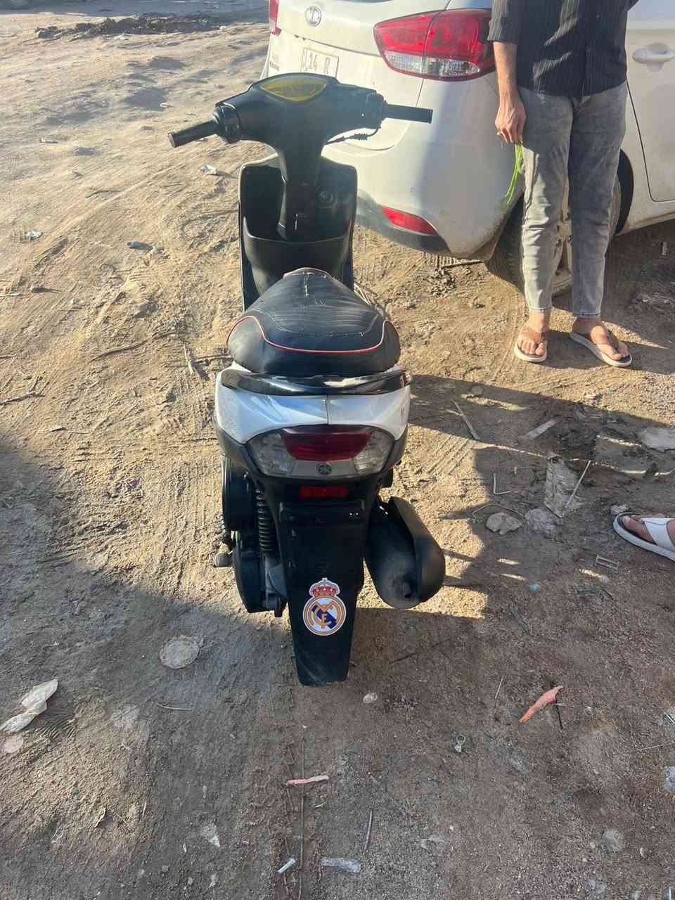 سلام وعليكم دراجه ماكس عدل لبيع دراجه كامله ما مفتوحه بوشه بلاديه مشي وشلعه حلوه 750 وبيه مجال العنوان عوسيان أبو الخصيب رقم ***********
