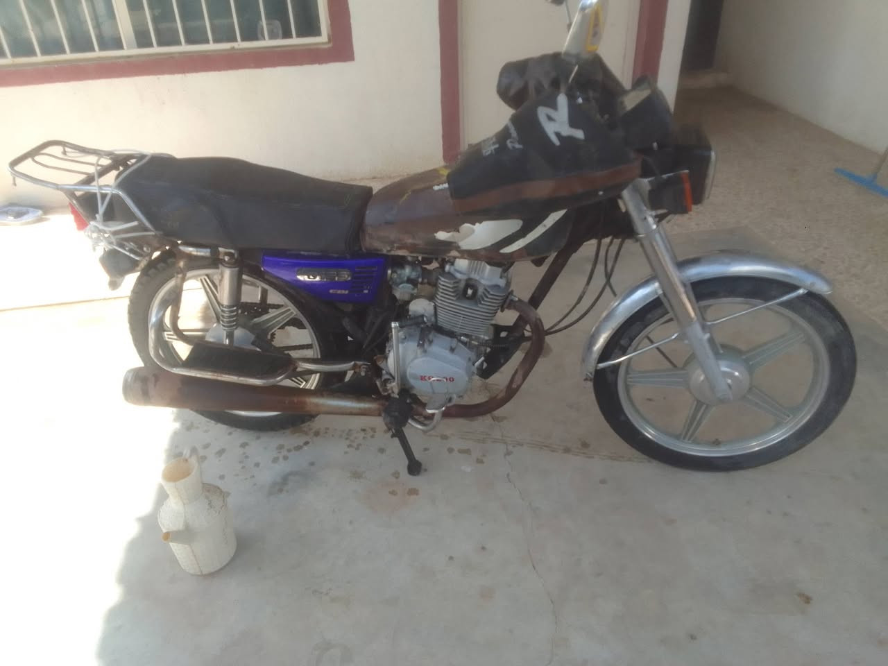 دراجه خمسه كير للبيع ما بيه اي نقص تايرات ويل جدد محرك مجفت جديد شغال سلف كهربائات كله شغال السعر 300وبه مجال خابر وتدلل***********زين***********
