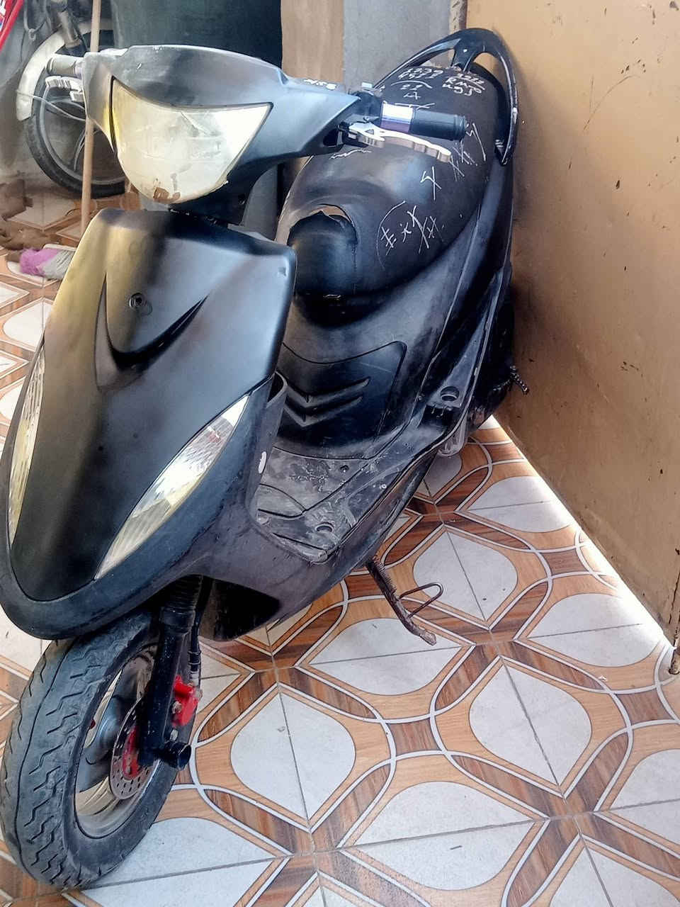 السلام عليكم دراجه ماكس عدله للبيع السعر 450وبيه مجال حك الجيه مكاني بعقوبة التحرير ***********
