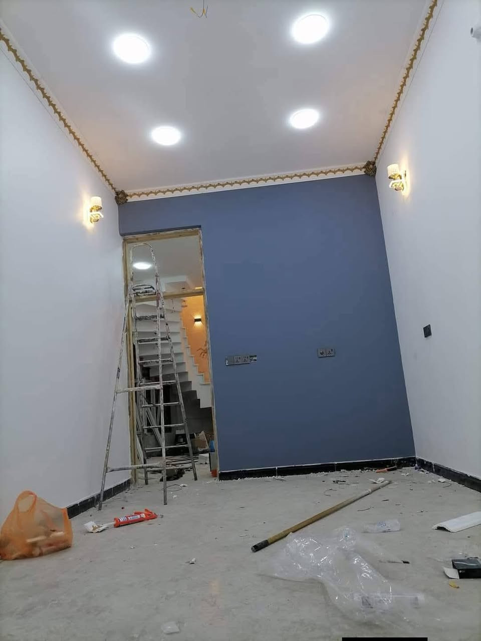 ‏ديكورات
‏_جبس بورد _ وصبغ داخلي وخارجي
‏_تغليف جدران
‏_سقوف ثانويه 
‏_بديل الرخام
‏_ بديل الخشب
‏للاتصال(محمد)(***********) متوفر واتساب
ديكورات محمد عماد الزبيدي 
محمد عماد 
@إشارة
