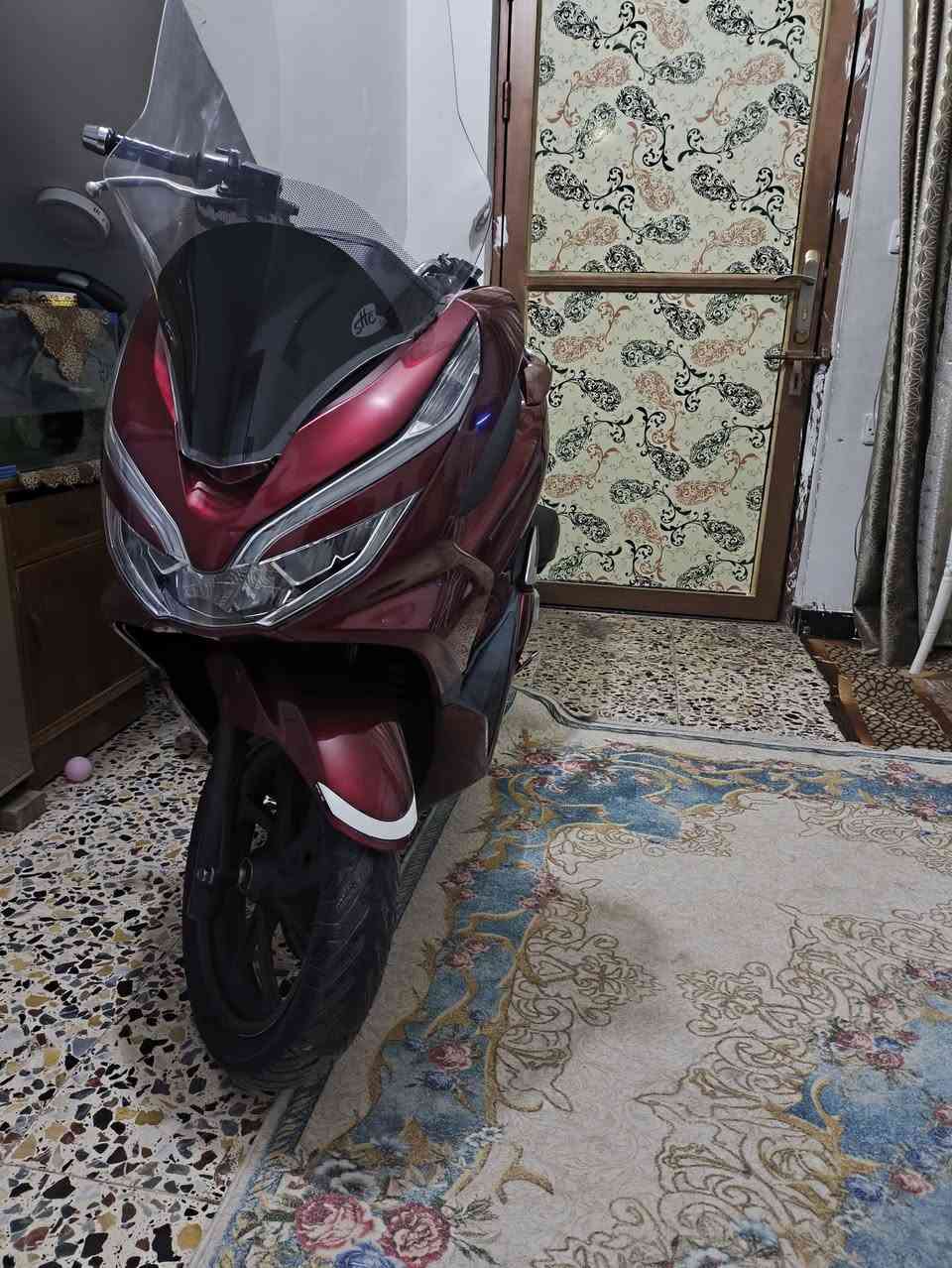 السلام عليكم للبيع PcX ياباني jf كفاله عامه من كلشي دراجه بلجيس حساس ازدحام استان حساس كهربائيات كامله كلشي مكفول  على أيدي بيهه وصل معرض ***********
