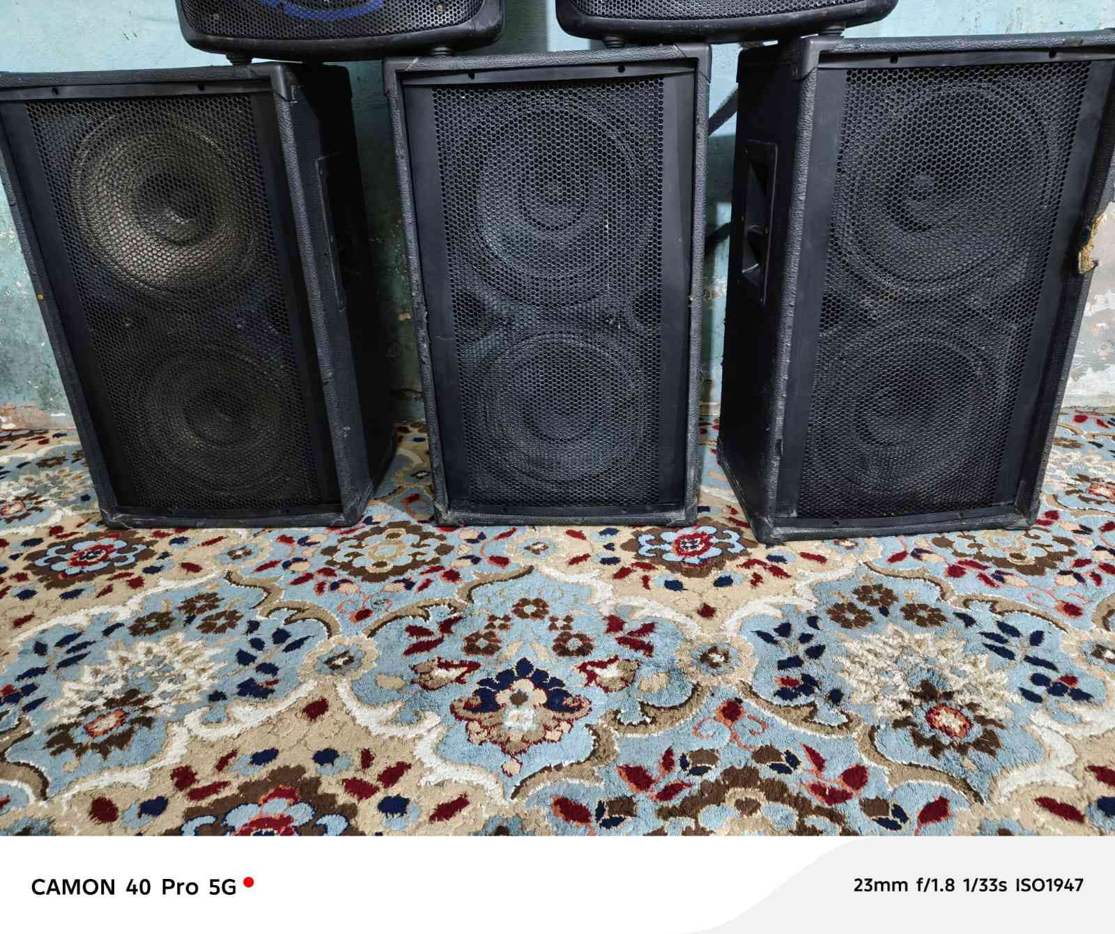 سلام عليكم سماعات 5 جدد مستخدمات شي قليل مستعجل عله بيعتهن كل ذني جاي شوفهن ب 500 وبيهن مجال مكاني بغداد حي النصر *********** تجي تفحص يله تاخذ
