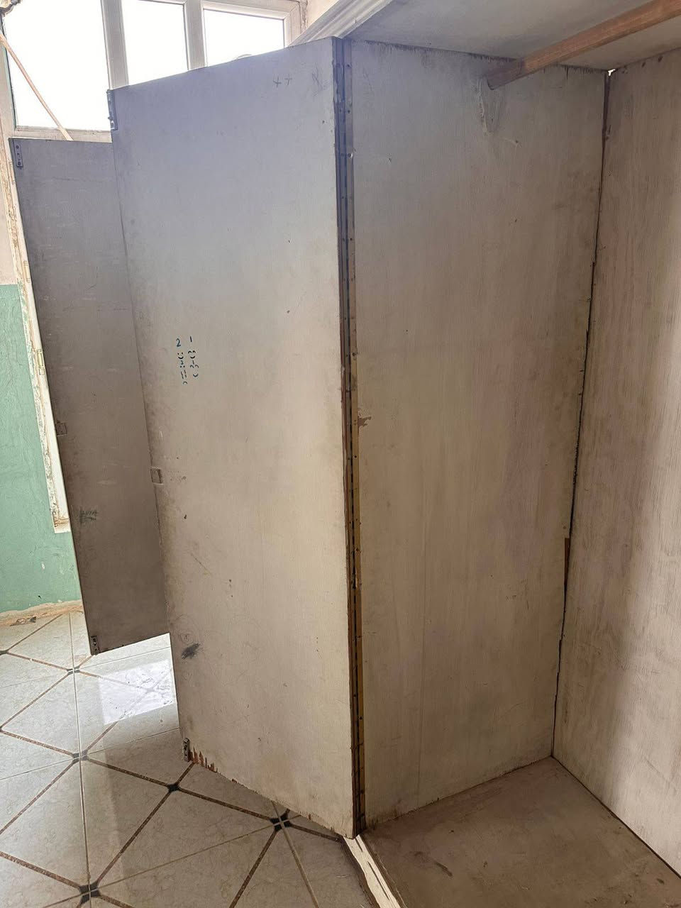 اخشاب واغراض بيت مستخدمة بسعر اخو البلاش كلهن ببيت واحد الي ياخذهن كلهن سعر جدا مناسب..


**إذا كنت صاحب هذا الإعلان وتريد حذفه لأي سبب، رجاءا أرسل رسالة إلى الدعم الفني**