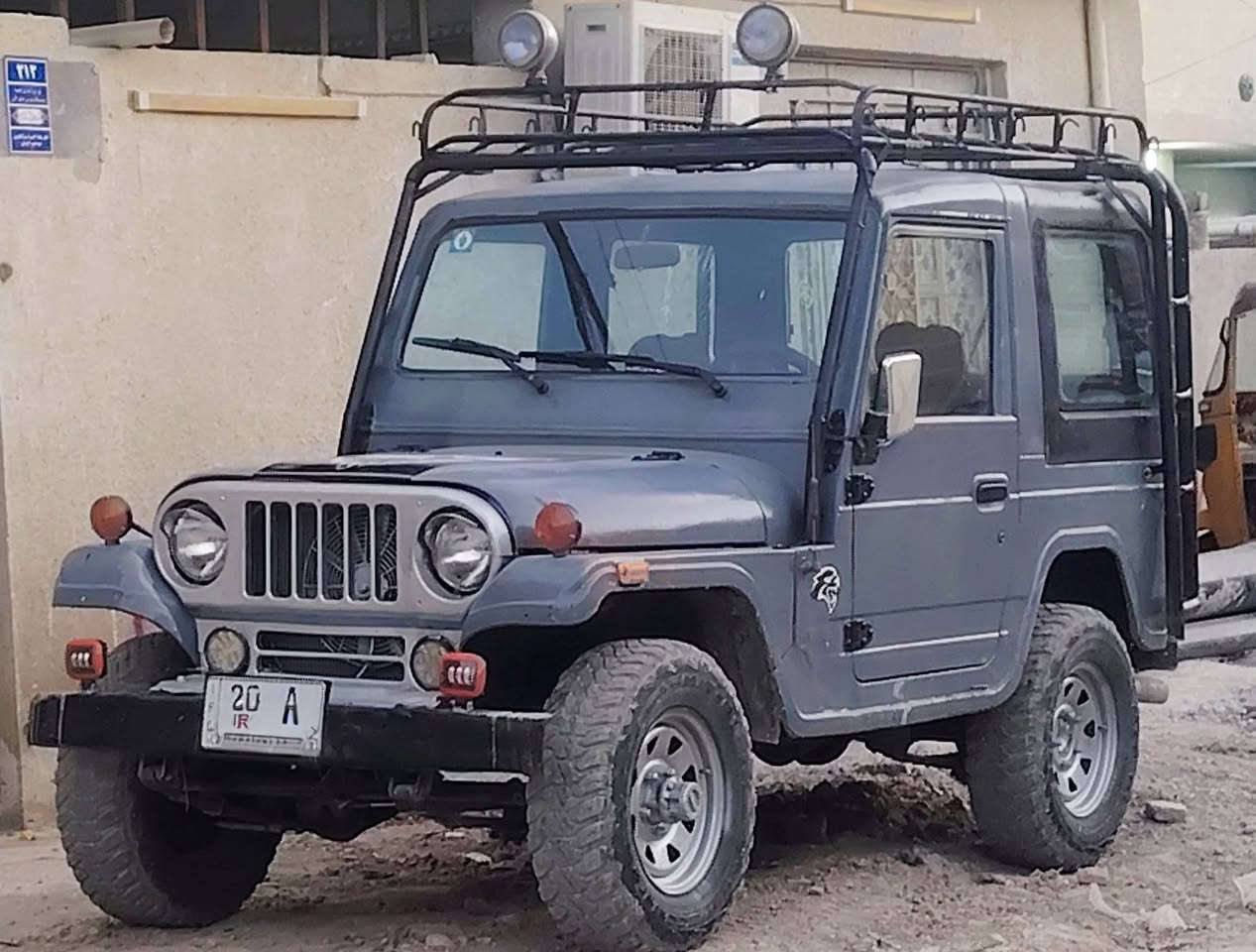 اسيا روكستا
مَديل 1993
رقم انكليزي بسمي
تحويل مباشر
محرك   ثري واي ياباني
كير عادي /  فور  ويل
قماره/  ابواب/ جامه اماميه كلها متحركه وتنفتح
صورها قبل الصبغ ايضا  نشرتهن بالمنشور 
٤٥ $ او مراوس حسب القناعه
حتى لو انطي فرق 
مكانها بغداد شهداء العبيدي الثالثه
***********
واتس اب فقط
