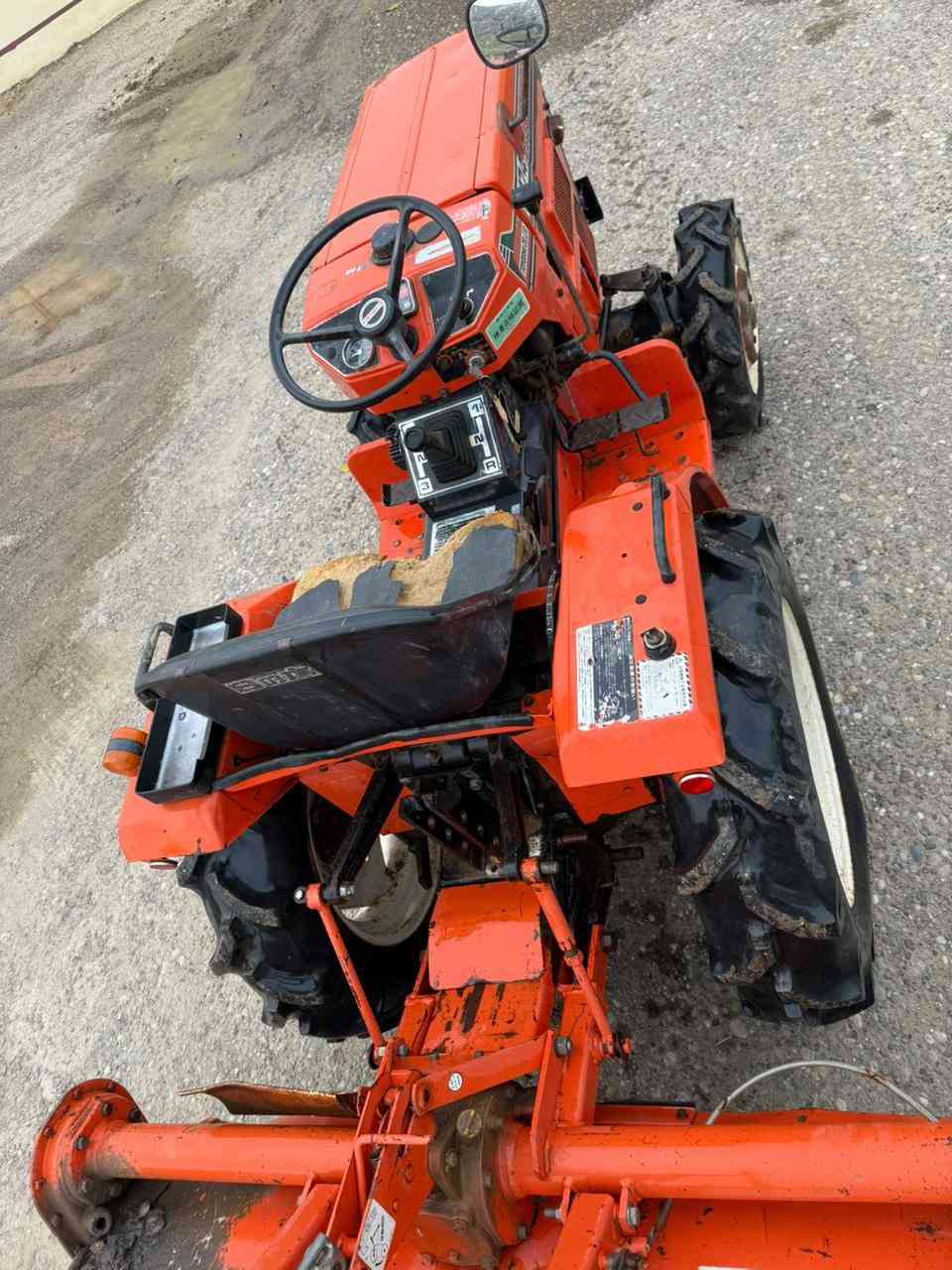 تركتر  HINOMOTO. ياباني
الحجم C174
4x4 دفع رباعي 
3 بستم 
كلشي شغال بي 
وراه رفاس 
مشتغل شي قليل 
مال بساتين مزارع 
نظيف حيل  تشغل وتمشي 
السعر 6 مليون بي مجال 
المكان صلاح الدين المسحك 
للاستفسار الاتصال 
***********
***********
