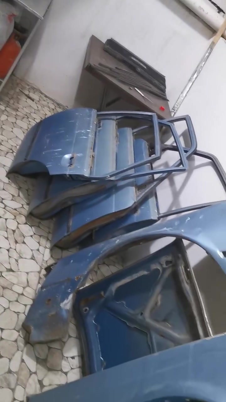 انباع كل  اربع ابواب زوج جاملخ جنطة. و بونيت
عندي خراض كرونة ١٩٨١ برخي الي برخي ايشي تحتاج خابر على واتسب ***********.واتسب
