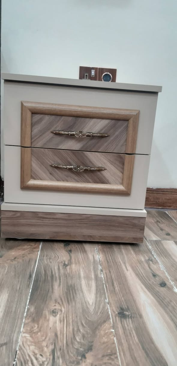 غرفة نوم نظيف جدا ٨٥٠  الف  ***********
