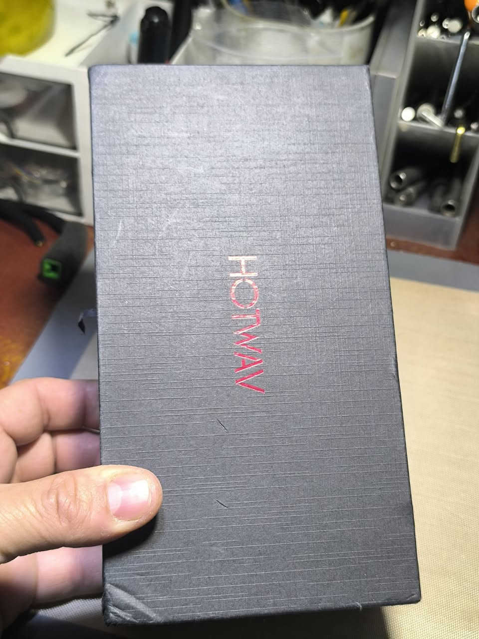 جهاز موبايل ماركة HOTWAV CYPER 13 PRO  ذاكرة 256 كيكا ورام 12 كيكا تردد الشاشة 60 هرتز  بطارية عملاقة 10800 ملي امبير اندرويد 13 مدرع جديد بالباكيت والجامة الامامية مفطرة ولكن الجهاز لمس شغال طبيعي جاية ويا شاشة احتياط ماعرف اله لو لغير موديل... تواصل خاص او واتساب ***********
