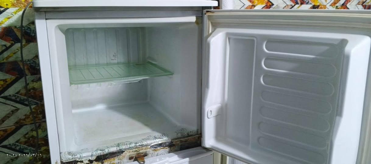 ثلاجه شغاله وتجميدها يجنن قياس 10 قدم مابيها اي شي للبيع بسعر مناسب الي يريدها يراسلني خاص


**إذا كنت صاحب هذا الإعلان وتريد حذفه لأي سبب، رجاءا أرسل رسالة إلى الدعم الفني**