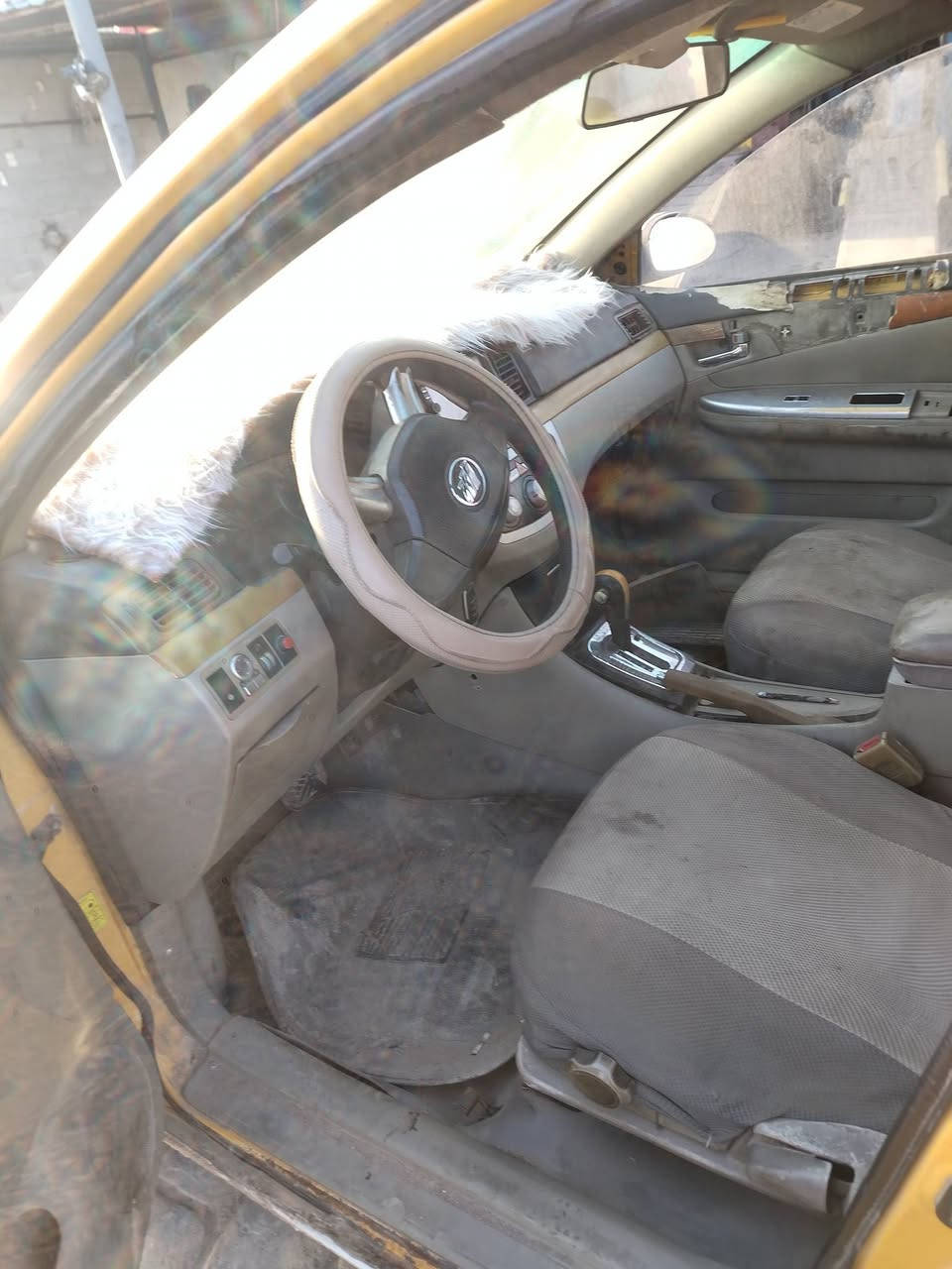 ابيع ليفان مكينه كير باكاتشو وتو
راعيه ميت  سياره متروكه ماتشتغل
ابيع كوم حديد
السعر ١١ ورقه مكان بغدادجميلةثانيه ***********رقم
