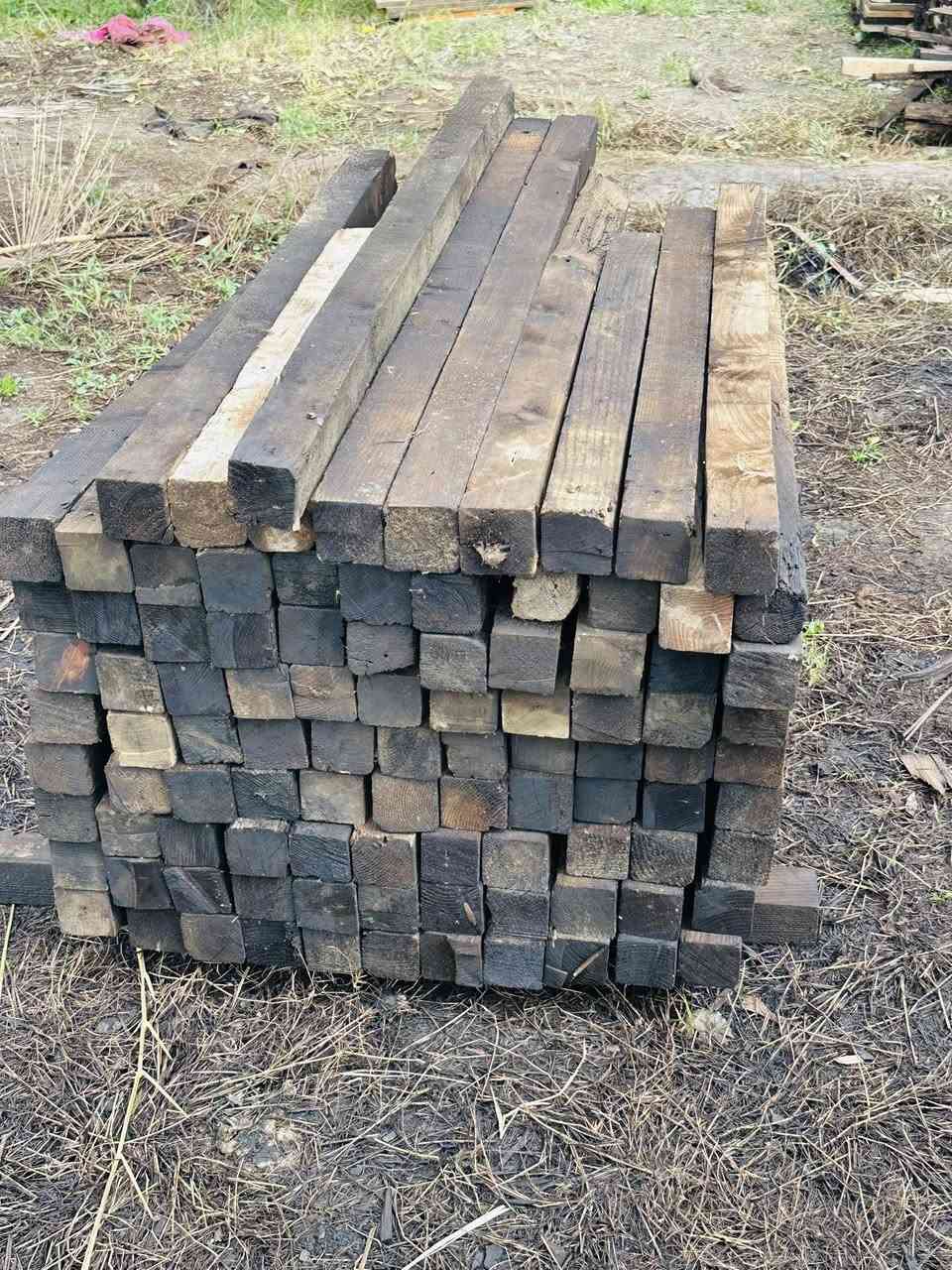 السلام عليكم للبيع 15 مكعب خابط فلندي 25ملم 
جكات سن خشن ثقيل عدد100 
ملاحضه : القالب مشتغل شغله وحده فقط 
***********
