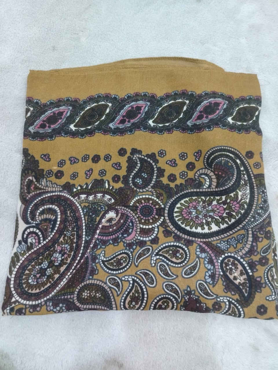 حجابات نسائية قياس ١٠٠ تخبل باللبس
باردة وقطنية اهم شي تضل ثابتة باللبس
السعر ٢٥٠٠
٢ ب ٥
توصيل بغداد محافضات ٣ الاف فقطط


**إذا كنت صاحب هذا الإعلان وتريد حذفه لأي سبب، رجاءا أرسل رسالة إلى الدعم الفني**