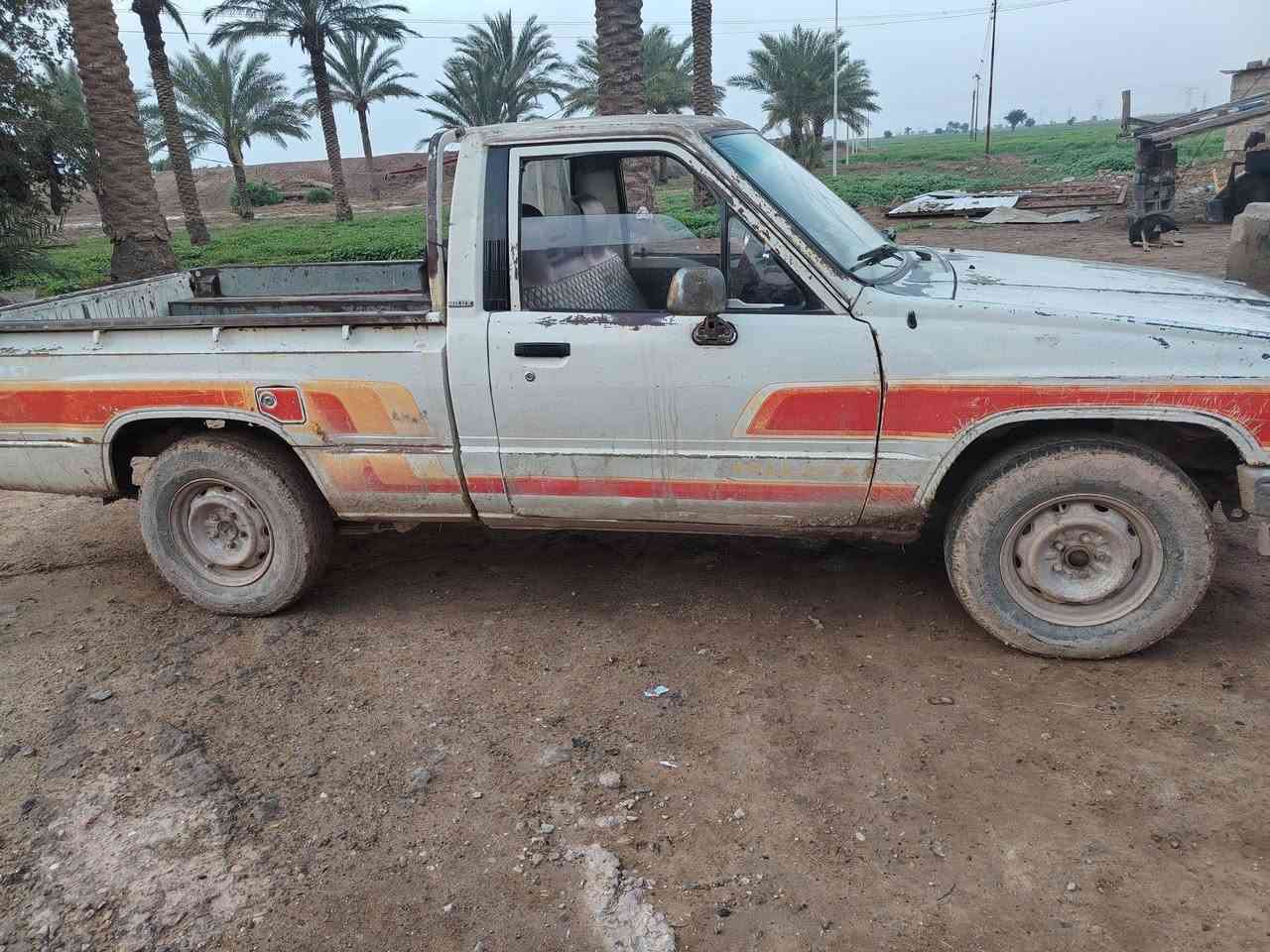 سلام عليكم
بيكم البيع موديل 88
رقم واسط
السعر 28 وبيها مجال
عنوان بغداد ناحية الوحدة
***********
