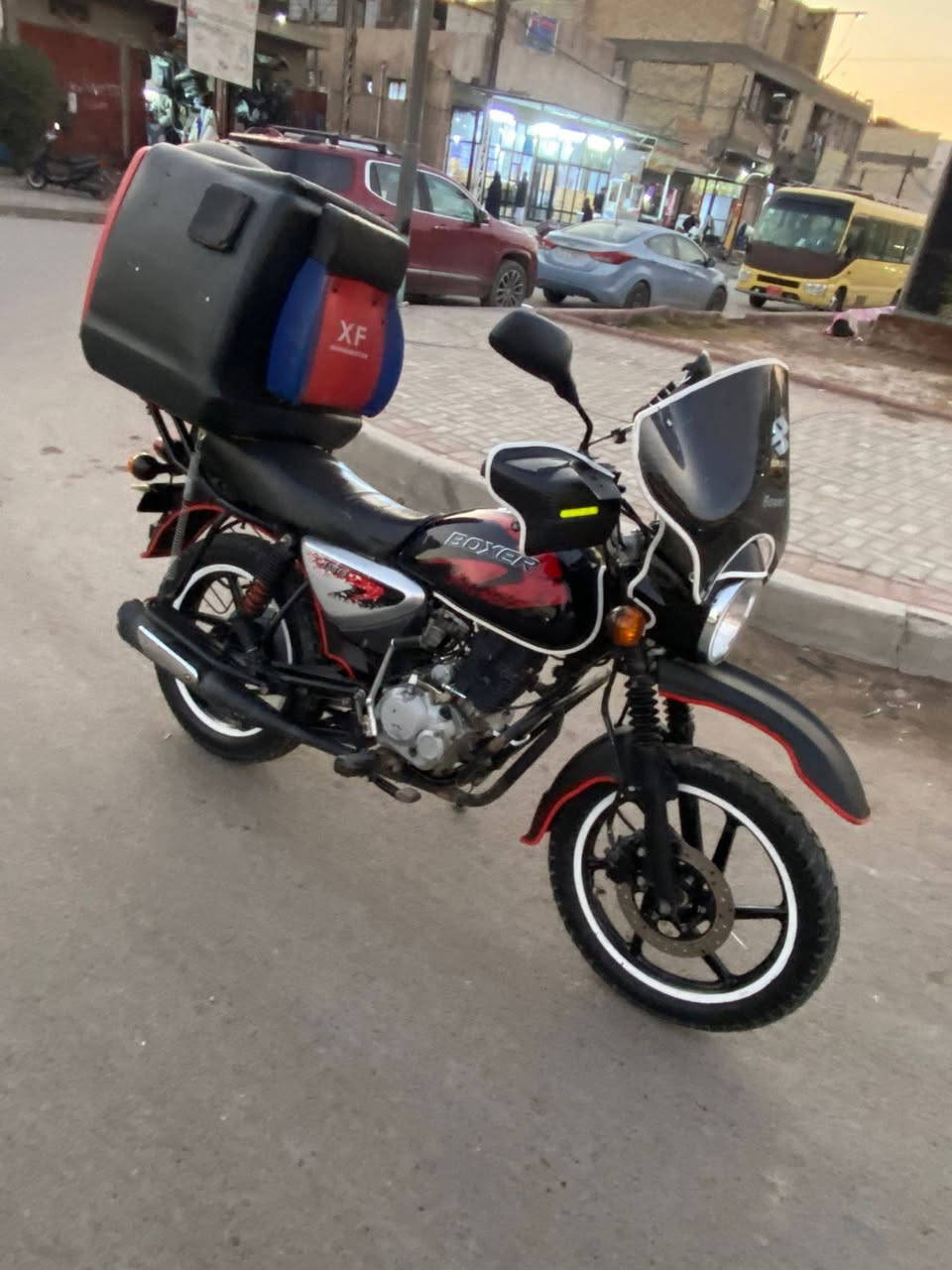 دراجه بوكسر للبيع موديل ٢٠٢٣ مكفولة كفاله عامه الرقم وجاهزه العنوان بغداد البلديات السعر مليونين وستميه وبيه مجال للطيبين
رقم الهاتف ***********
