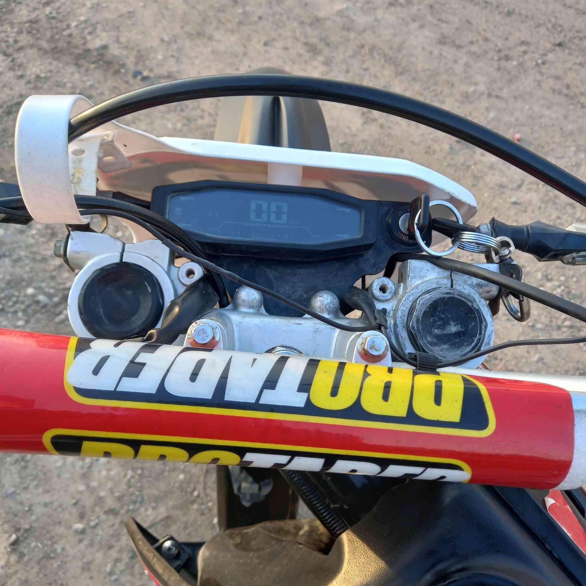 سلام عليكم البيع موطور غفاز سي اركس 25 السعر 850
***********
