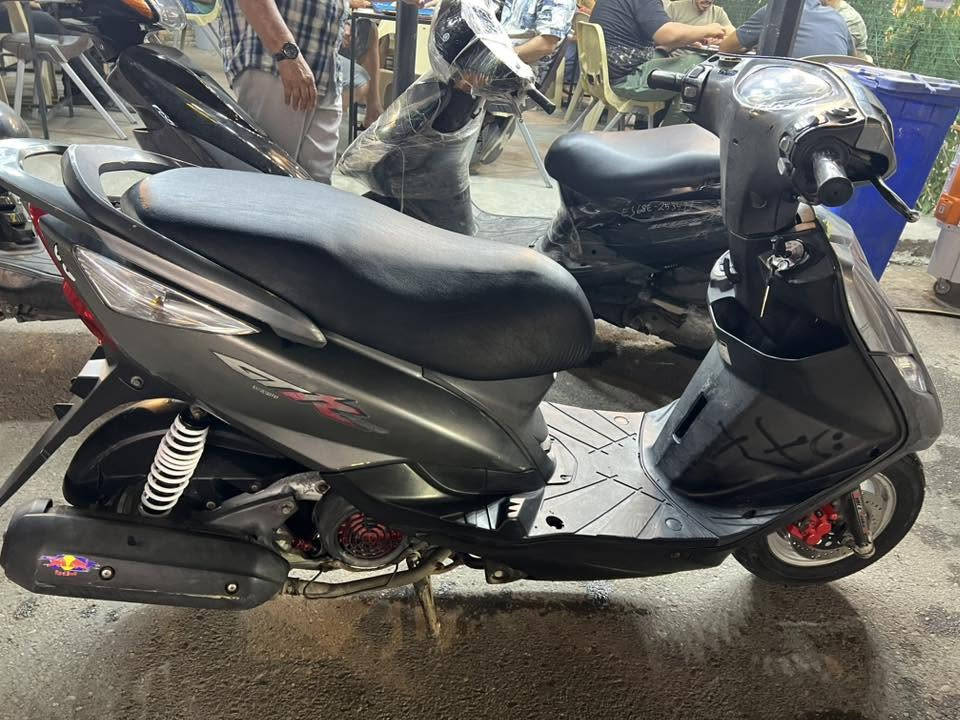 للبيع ثعلب جديده اخت الرميه كفاله عامه مكينه خرسه شلعه معدل فول السعر 775وبيها مجال العنوان الاعظميه شراي يتصل ***********
