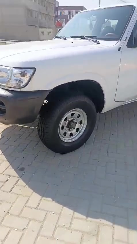 السلام عليكم نيسان باترول للبيع مزاد موديل 2002  محوره غاز محافظه ميسان الرقم ***********

