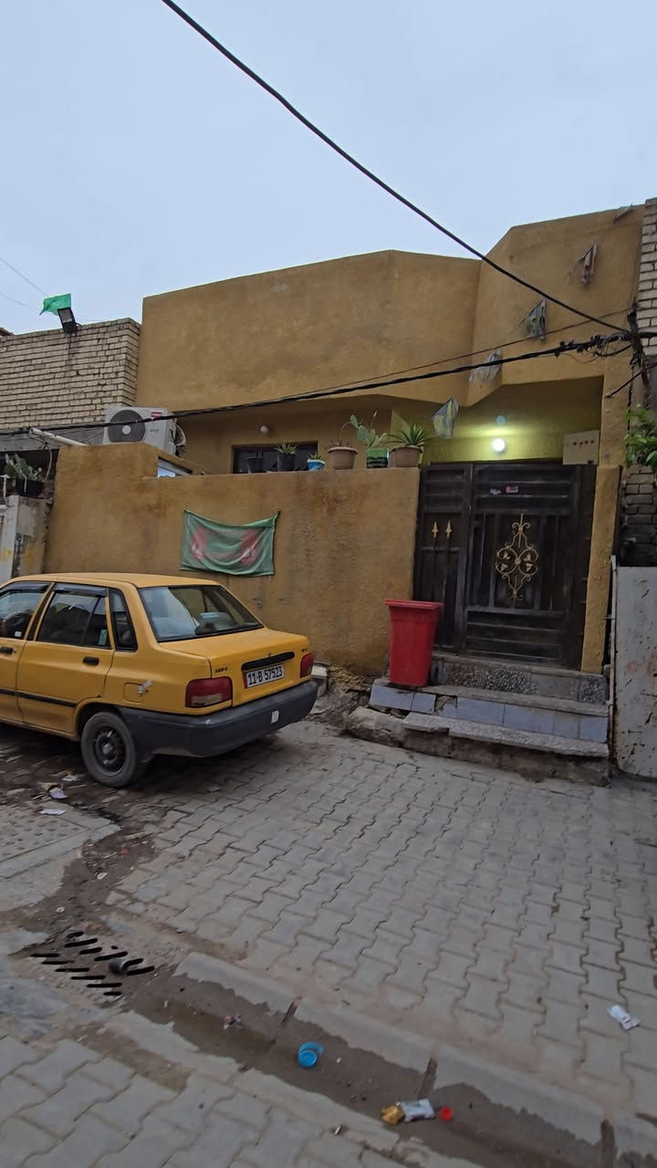 دار للبيع مساحة 75م طابق واحد شارع افران الضياء قبل السكه  ثاني فرع على اليمنه سعره 75 وبي مجال
***********
