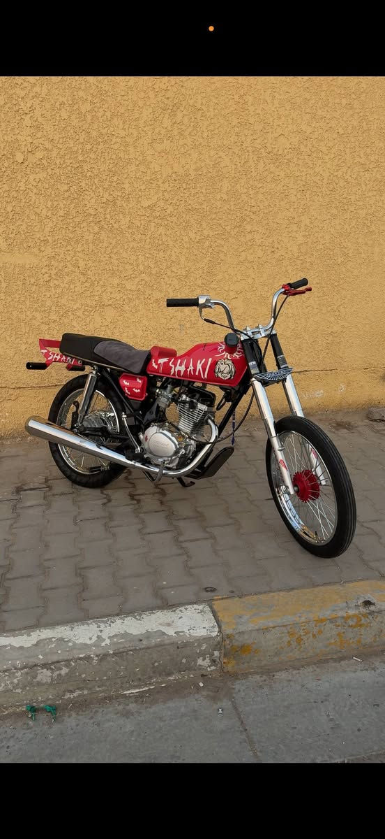 سلام عليكم شباب دراجة 22 اصولية بسمي اريد مراوس بستوتة اصولي عادي انطي  فرق  ***********
