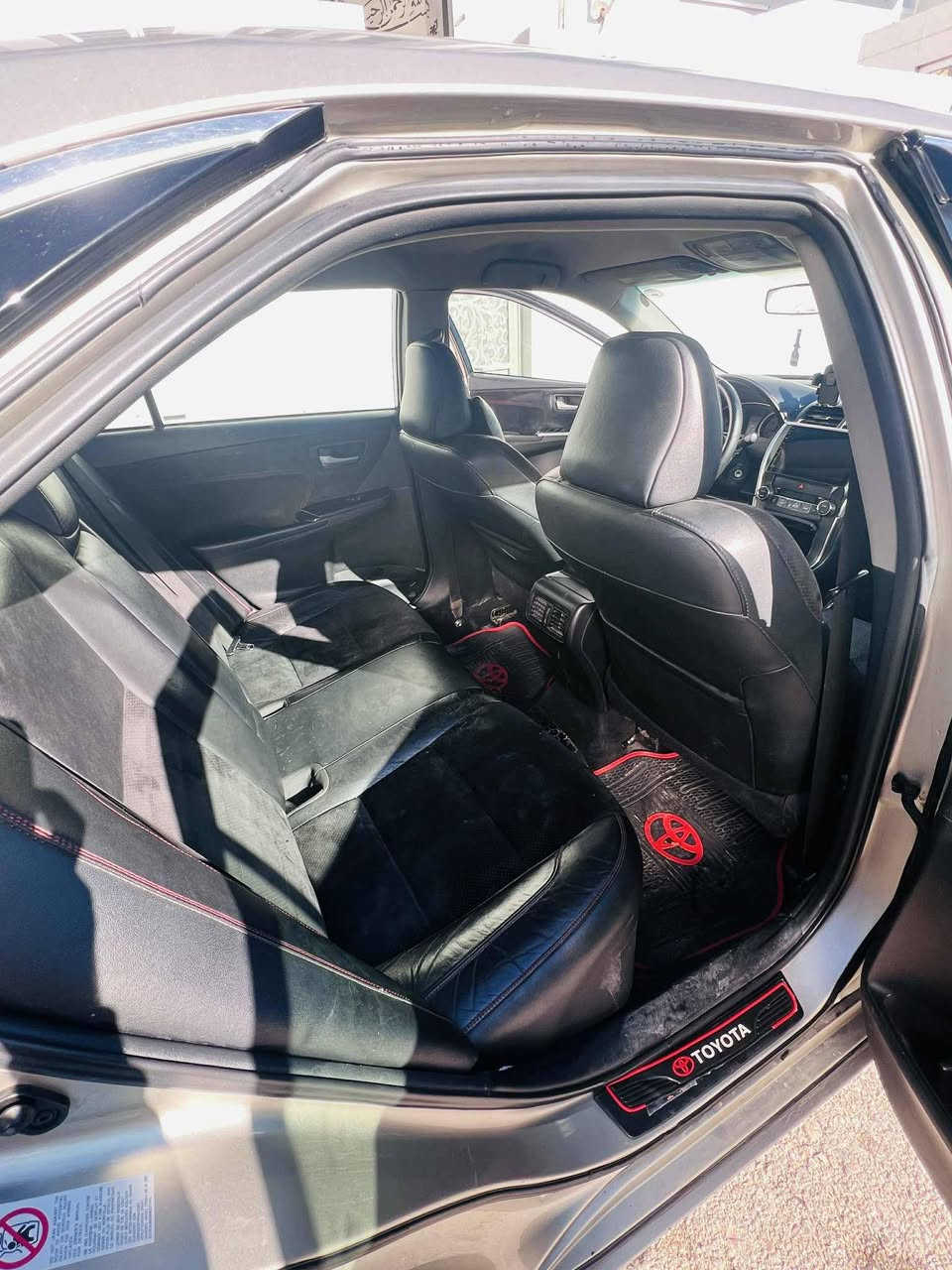 سلام عليكم  ...
كامري للبيع موديل 15 لون ذهبي بيه 4 قطع ونص ابيعه صبغ حزام بدون دواخل 
رقم دولي اربيل سنويه لحد (31 )
بيه كود بانزين 
كير ومحرك شرط الفحص 
( مواصفات)
XSE
كشنات جلد .
كشنات تدفئه 
كشنات كهربائي 
تبريد قطعتين
اوتو شفت بالاستيرن 
مواصفات فول ماعده فتحه 
السعر (132) بيه مجال قليل عنوان طوز خورماتو 
اي استفسار اخر خابر الرقم 
***********
