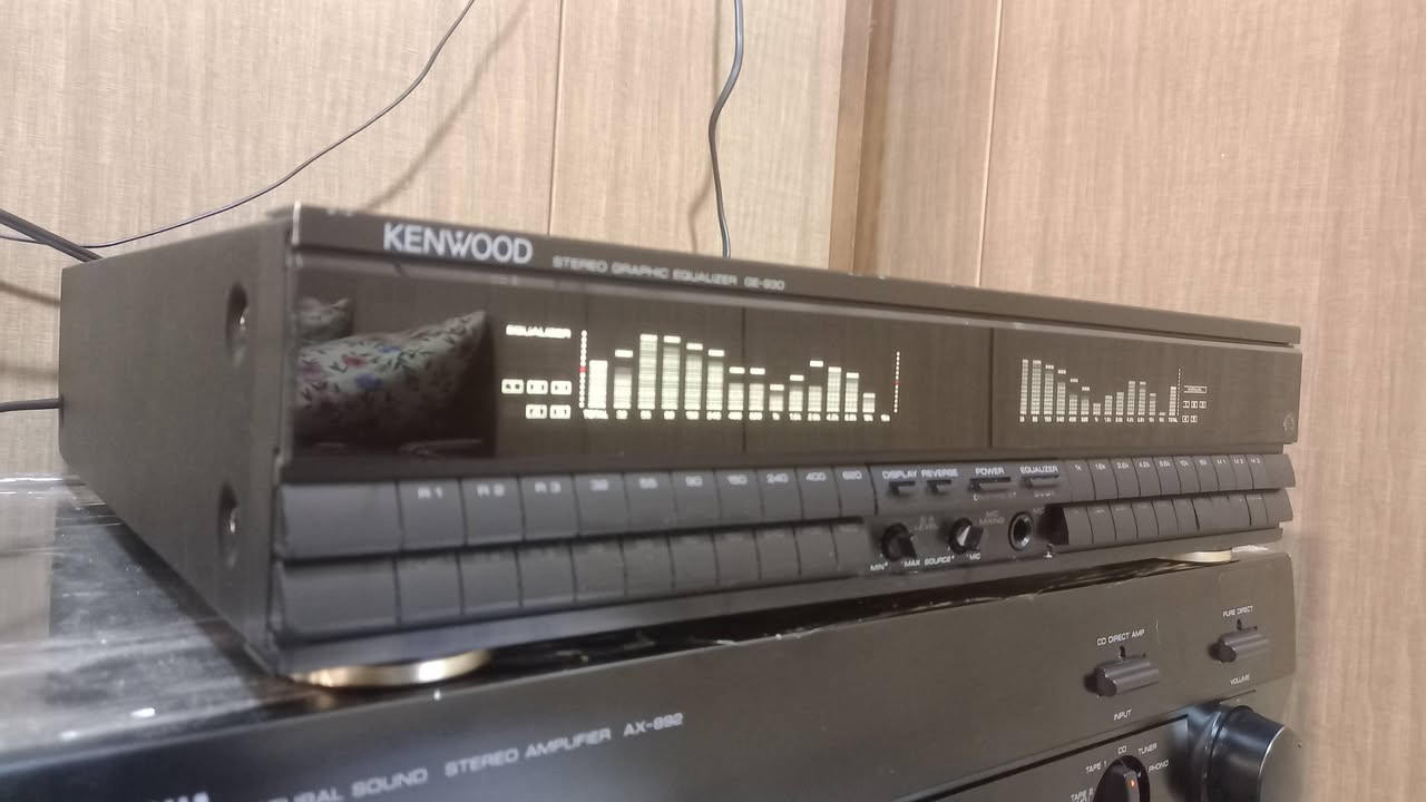 أيكولايزر(KENWOOD) حجم وسط كهرباء ٢٢٠ يحتوي ٢٨ باند
شغال بالكامل ونظيف لاكسر ولافطر ولاتصليح عدا شخط صغير فوق واضح بالصور..السعر 50 الف


**إذا كنت صاحب هذا الإعلان وتريد حذفه لأي سبب، رجاءا أرسل رسالة إلى الدعم الفني**