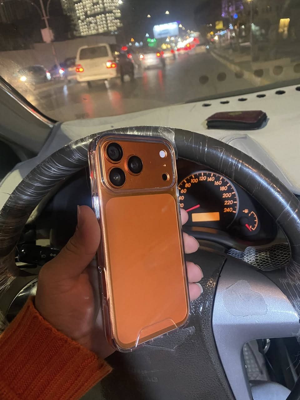 ‏ئایفۆن ١٦ پرۆ ماکس ٢٥٦ گیگا باتری ١٠٠ یەک سیم
ئيسيم.رةنكي .رةش .بةشةرت هيج كيشةي نية .مالي دوستة.شوختي نية .باتري .شاشةي .كاميراي كوراوة .بةئةسلي بةشةرتي ئةوةي ئةسلي بيت هيج كيشةي  نةبي .موبايلةكة زوو باك و بيكيشةية.بارةي ئايفون ١٤يةكة.
سعر٦٨٠دولار .موشتةري نيت سةرمان مةئيشينة
شوين سليماني.
فايبةر***********
ئاسيا.***********
