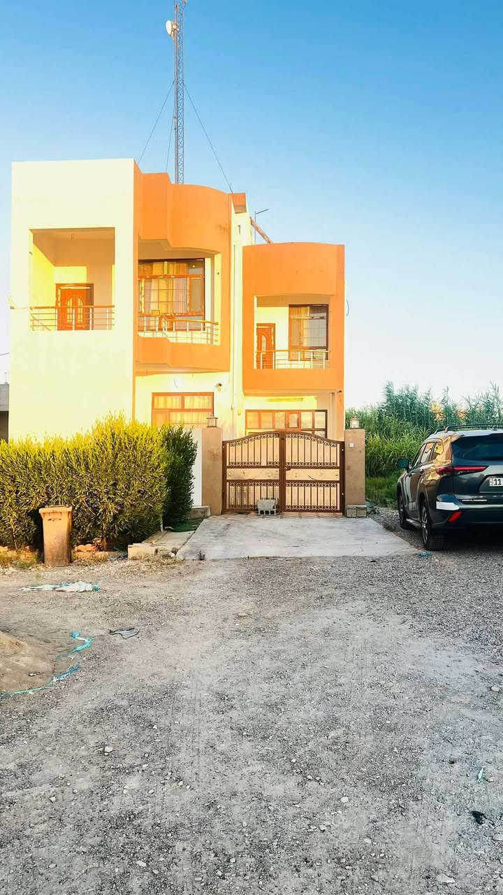 بيت للبيع في الامام عباس بيت 170 متر
مساحه 160 متر بيت الثاني
اتصل على الرقم 
***********
