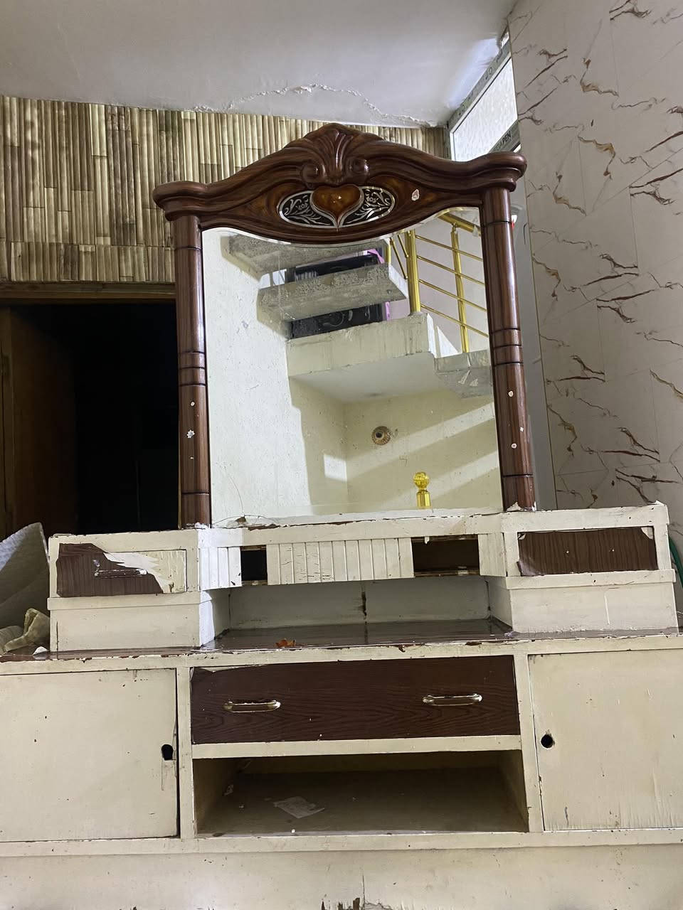 كنتور ٥٠
ميز ١٥
توصيل ما عندي مكان بغداد الحسينية قرب مطعم قمر


**إذا كنت صاحب هذا الإعلان وتريد حذفه لأي سبب، رجاءا أرسل رسالة إلى الدعم الفني**