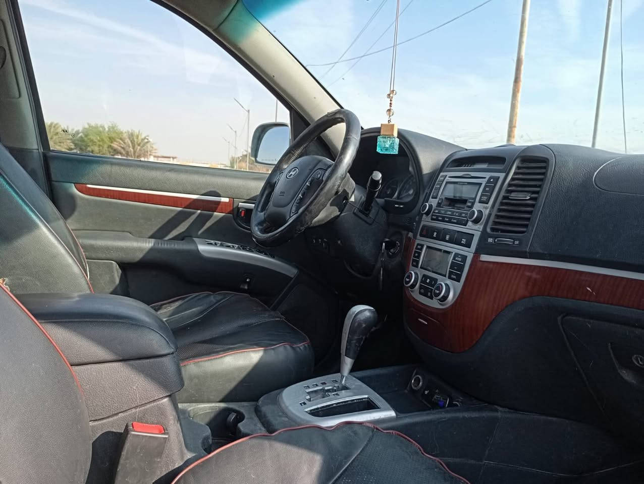 سلام عليكم
سنتافي ٢٠٠٨ كاز ادوات
دخول جديد 
كص جنطة شغل درجة اولى
 بيها رقم وسنوية 
حصة كاز من اي محطة
٤ سلندر 
٧ راكب 
داخل اسود جلد
كير ومكينة وحدادية كفالة 
مكاني بابل 
السعر ٤٣ وبيه مجال‏‪

‏‪***********‬‏
