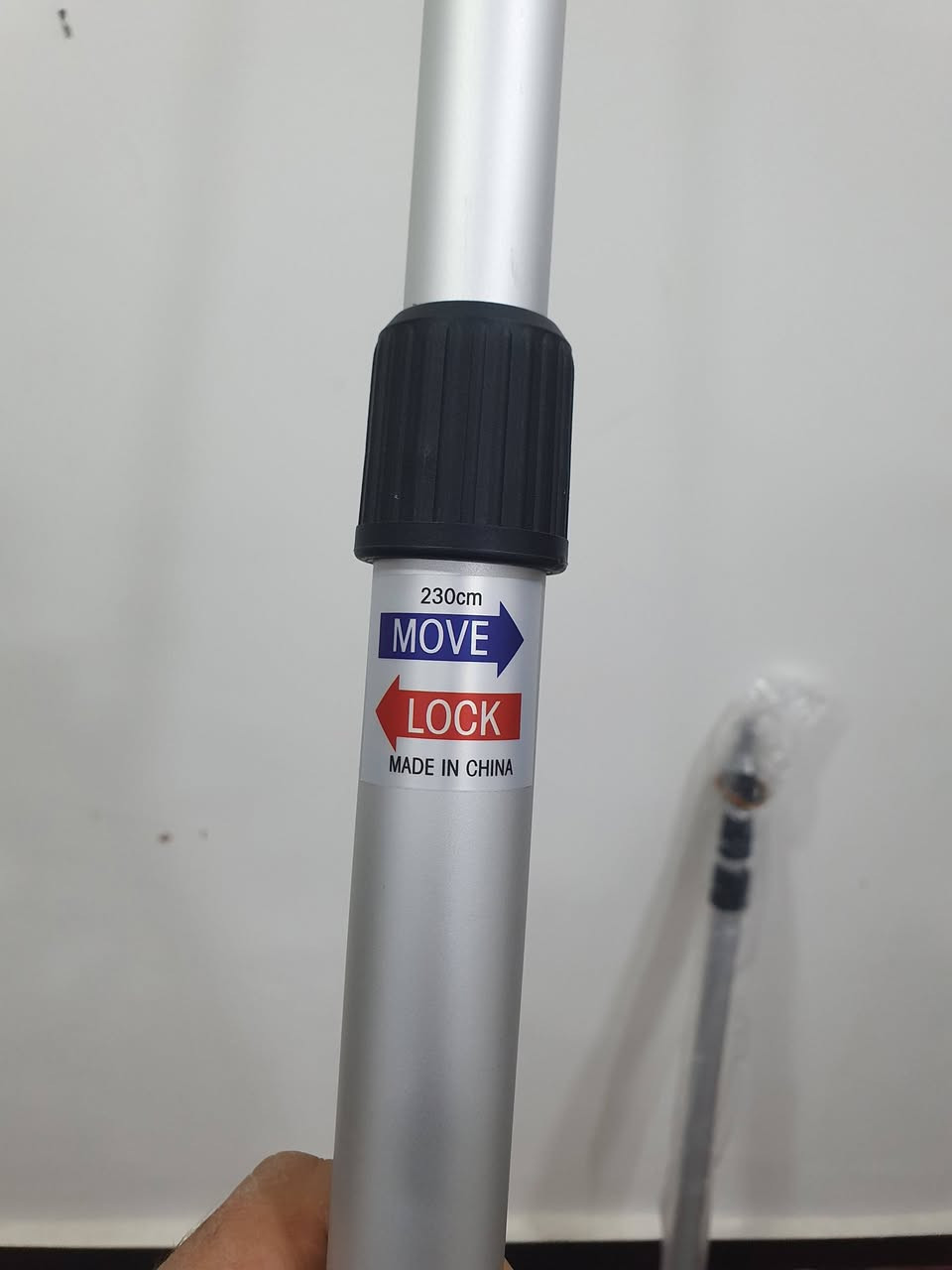 كصبات مال رولات صبغ
نوعية ممتازة معدن نيكل متانة وقوة ارتفاع مترين و٣٠ سم


**إذا كنت صاحب هذا الإعلان وتريد حذفه لأي سبب، رجاءا أرسل رسالة إلى الدعم الفني**