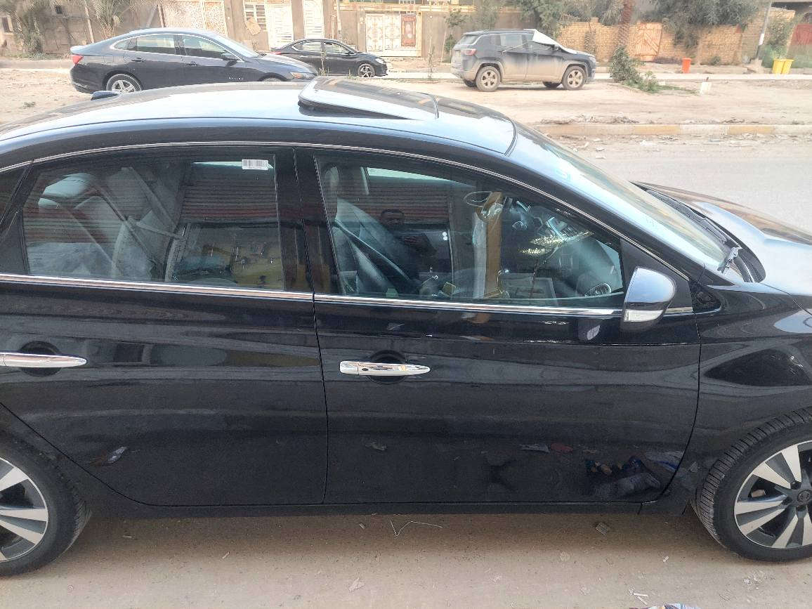 نيسان سنترا 2019 وارد امريكي بيها بنيد وجاملغ فول مواصفات السعر 113 وبيها مجال مكاني ناصرية رقم *********** ناصرية, ذي قار
