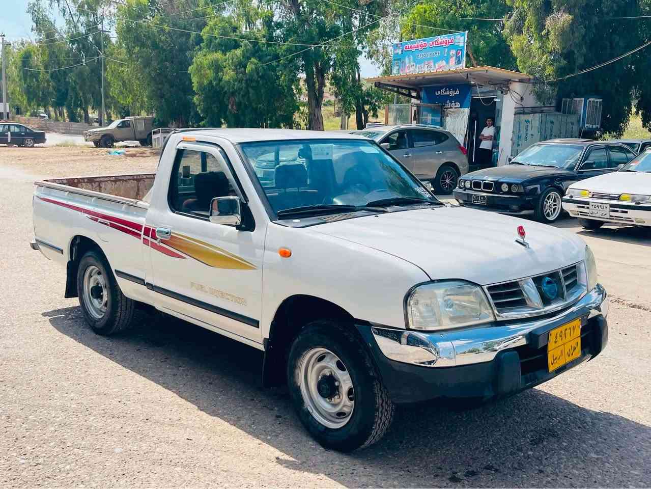 نیسان  2008 تاک 4 قولاب  بەشەرتی گێر ومەکینە وتەبریدو  ھەموگیانی  بەشەرت سنەوی تازە بەسەرچوە 
2پارەچە سبوخ  لێدانی نیە سەیارەکە زۆرجوانە مالێ دۆستە 4تایەی نوێیە 
سعری 83 وەرەقە  کمیک  مجال
لەکۆ یەدانیشم 
***********
*********** كويسينجاك, أربيل
